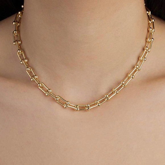 Woman’s U-Link Paperclip Necklace & Bracelet Set - Picture 9 of 11